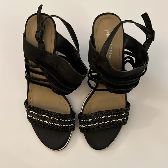 Kenneth Cole reaction black and white heels - Picture 2 of 7